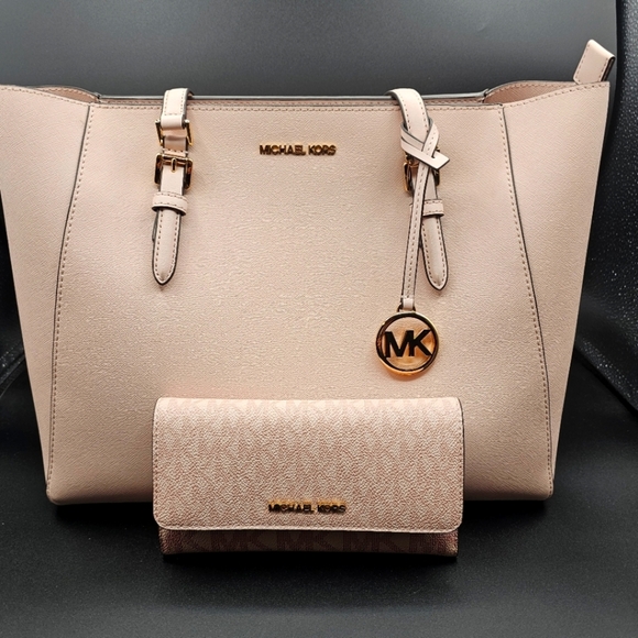 Michael Kors Women's Pink Tote and Wallet Set - Picture 1 of 9